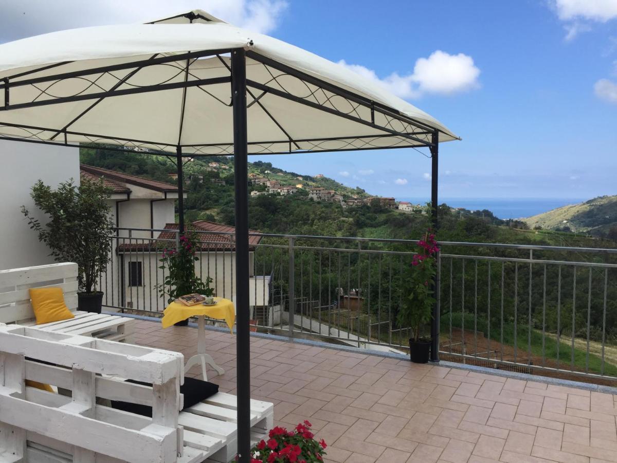 Vista D'Amare Acomodação com café da manhã Buonvicino Exterior foto